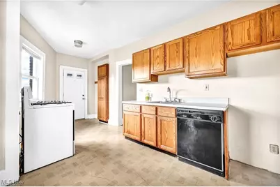 14174 Superior Road, Cleveland Heights, OH 44118 - Photo 13