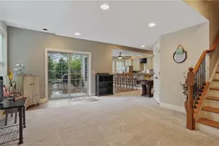 1302 Hillandale Dr, Akron, OH 44333 - Photo 33