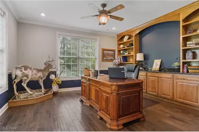 1302 Hillandale Drive, Akron, OH 44333 - Photo 9