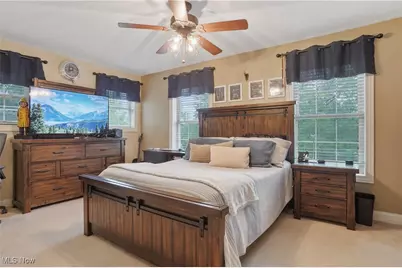 1302 Hillandale Drive, Akron, OH 44333 - Photo 29