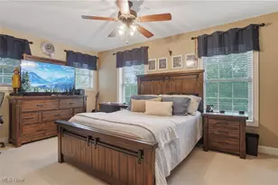 1302 Hillandale Dr, Akron, OH 44333 - Photo 29