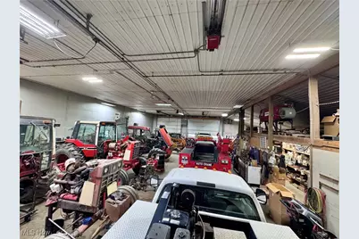 622 Pleasant Valley Road NW, Sugarcreek, OH 44681 - Photo 11