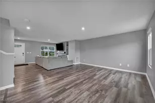 114 River Run Dr, Elyria, OH 44035 - Photo 11