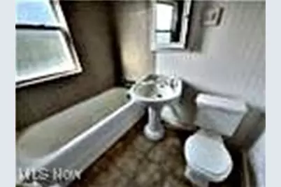 1615 Ridgefield Road, Cleveland Heights, OH 44118 - Photo 19