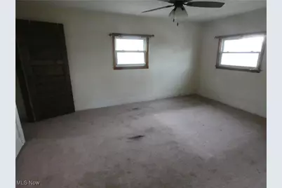 1020 Virginia Street, Martins Ferry, OH 43935 - Photo 9