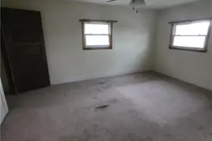 1020 Virginia St, Martins Ferry, OH 43935 - Photo 9