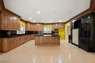 769 Village Trail, Gates Mills, OH 44040 - Photo 15