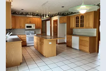 1254 Maxfli Drive, Akron, OH 44312 - Photo 17