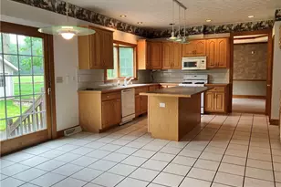 1254 Maxfli Dr, Akron, OH 44312 - Photo 13