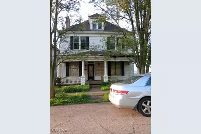 424 Elm Street, Martins Ferry, OH 43935 - Photo 1