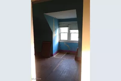 424 Elm Street, Martins Ferry, OH 43935 - Photo 9