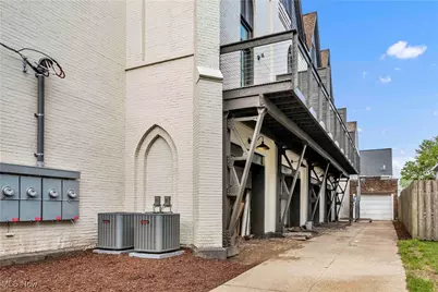 2130 W 42nd Street #2, Loveland, OH 44113 - Photo 5