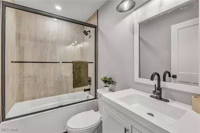 2130 W 42nd Street #2, Loveland, OH 44113 - Photo 33