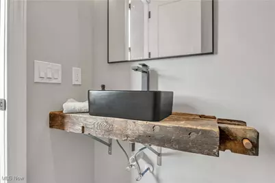 2130 W 42nd Street #2, Loveland, OH 44113 - Photo 17