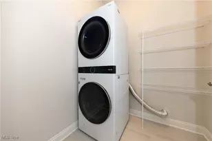 2405 Edgewood Trce, Pepper Pike, OH 44124 - Photo 27