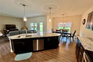 261 Vly Vw Dr, Weirton, WV 26062 - Photo 11