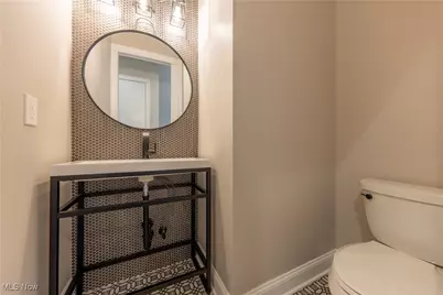 2401 Edgewood Trace, Pepper Pike, OH 44124 - Photo 15