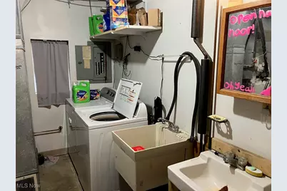 1088 Buena Vista Drive, Akron, OH 44319 - Photo 27