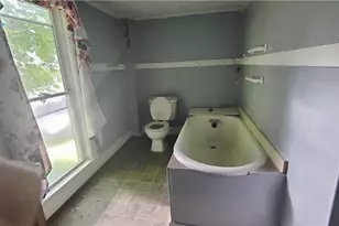 146 Nickle Plate Ave, Conneaut, OH 44030 - Photo 5