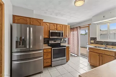 131 Crisswill Drive, St Clairsville, OH 43950 - Photo 11