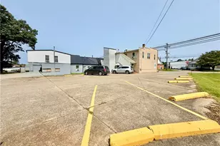 2007 Washington Blvd, Belpre, OH 45714 - Photo 5