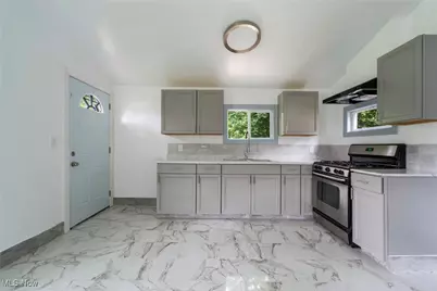 90 Frank Street, Struthers, OH 44471 - Photo 11