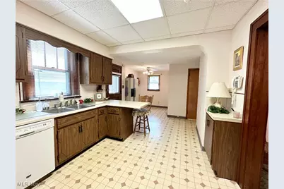 808 Gilbert Avenue, Follansbee, WV 26037 - Photo 9