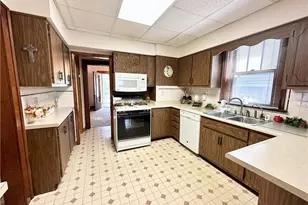 808 Gilbert Ave, Follansbee, WV 26037 - Photo 7