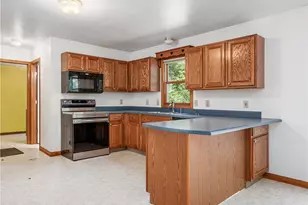 310 Trappers Hollow Rd, Zanesville, OH 43701 - Photo 9