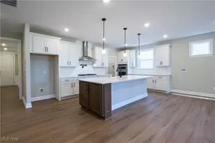 1078 Greenhouse Trail, Columbia Station, OH 44028 - Photo 3