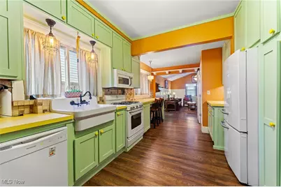 97 Overlook Boulevard, Struthers, OH 44471 - Photo 9