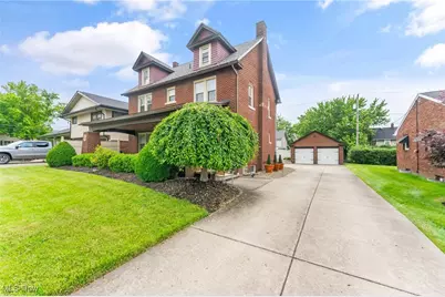 97 Overlook Boulevard, Struthers, OH 44471 - Photo 1