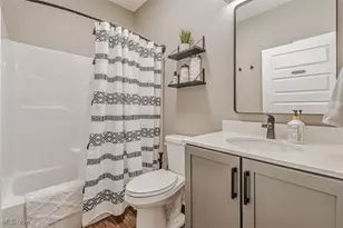 614 N 11th St, Cambridge, OH 43725 - Photo 15