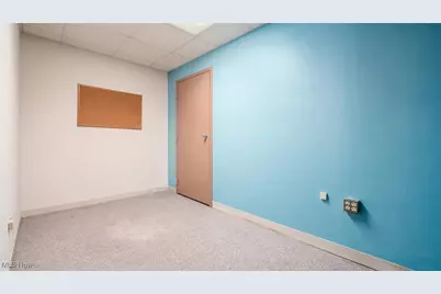 927 Wheeling Avenue, Cambridge, OH 43725 - Photo 19