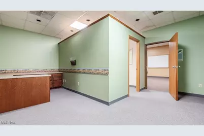 927 Wheeling Avenue, Cambridge, OH 43725 - Photo 23