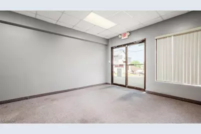 927 Wheeling Avenue, Cambridge, OH 43725 - Photo 33