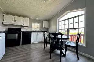 87 S Byron Dr, Wintersville, OH 43953 - Photo 9