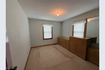 453 Kenyon Avenue, Elyria, OH 44035 - Photo 9