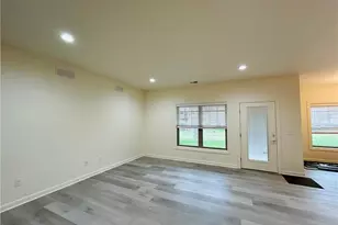 279 Haley Cir, Weirton, WV 26062 - Photo 3