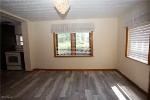 138 N Canfield Niles Rd, Youngstown, OH 44515 - Photo 9