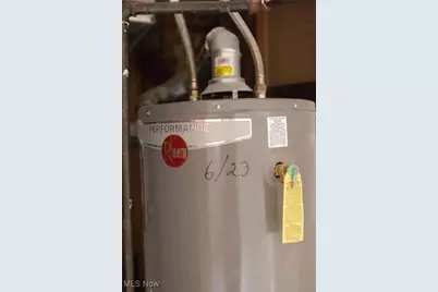 138 N Canfield Niles Road, Youngstown, OH 44515 - Photo 19