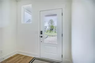 2105 Glenmont Dr, Brunswick, OH 44212 - Photo 3