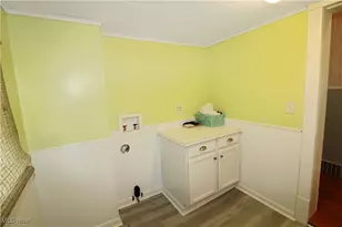 1201 E 3rd St, Port Clinton, OH 43452 - Photo 9