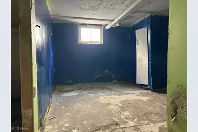 1112 Wheeling Avenue, Zanesville, OH 43701 - Photo 11