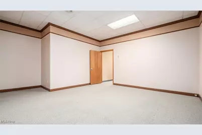 927 Wheeling Avenue, Cambridge, OH 43725 - Photo 23