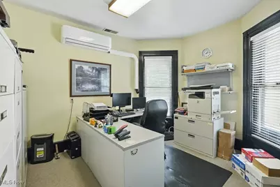 697 W Market Street, Akron, OH 44303 - Photo 19