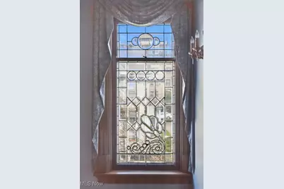 697 W Market Street, Akron, OH 44303 - Photo 25