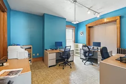 697 W Market Street, Akron, OH 44303 - Photo 37