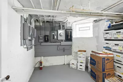 697 W Market Street, Akron, OH 44303 - Photo 43