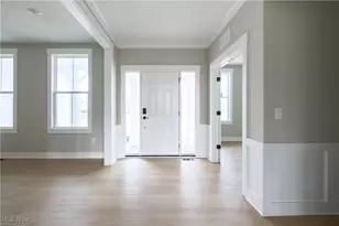 32601 Royal Troon Dr, Avon Lake, OH 44012 - Photo 7